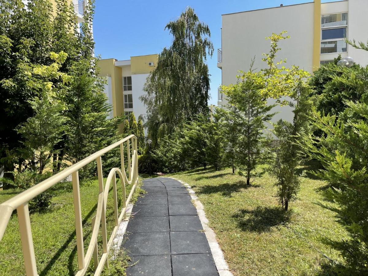 Fort Noks - Menada Apartments スヴェティ・ヴラス エクステリア 写真