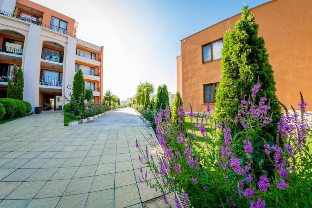 Fort Noks - Menada Apartments スヴェティ・ヴラス エクステリア 写真