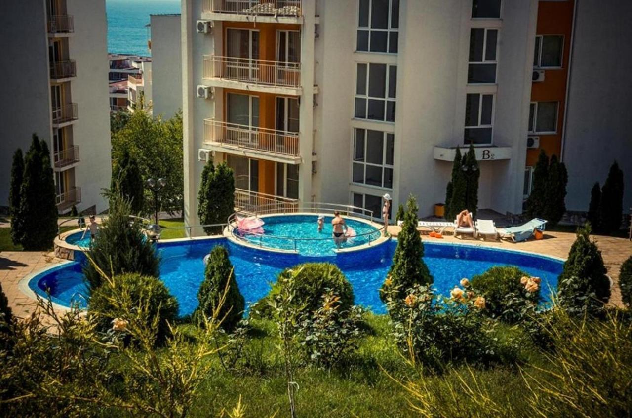 Fort Noks - Menada Apartments スヴェティ・ヴラス エクステリア 写真