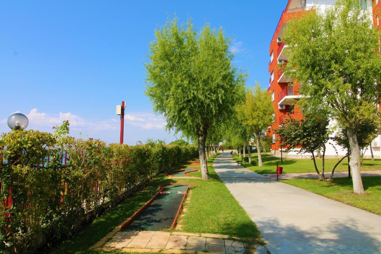 Fort Noks - Menada Apartments スヴェティ・ヴラス エクステリア 写真